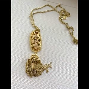 Kendra Scott yellow gold necklace